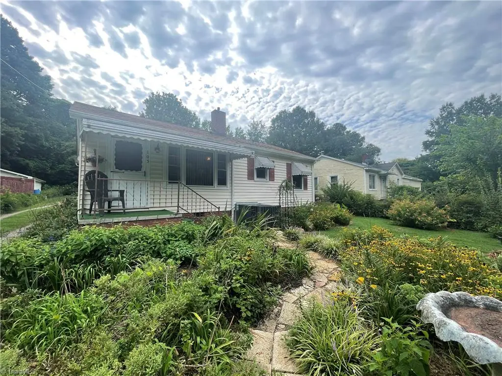 105 Spruce Street, Lexington, NC 27292 - #1