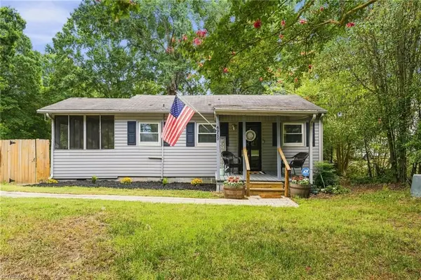 4915 Rhondan Road, Summerfield, NC 27358