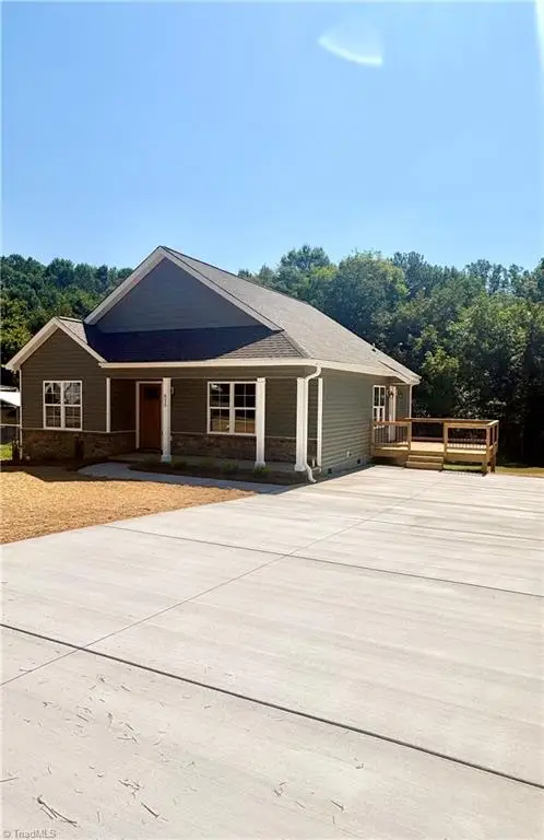825 Hardison Street, Mocksville, NC 27028 - #2