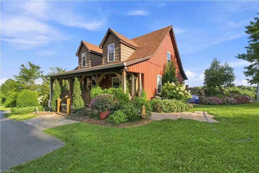 2351 Old Appalachian Trl Trail, Fancy Gap, VA 24328 - #3