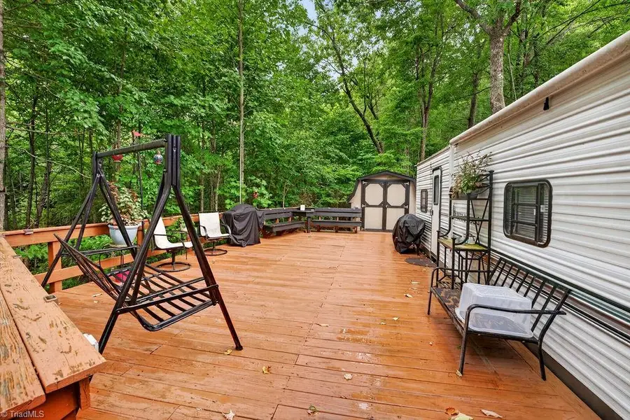 189 Club House Drive, Ennice, NC 28623 - #3
