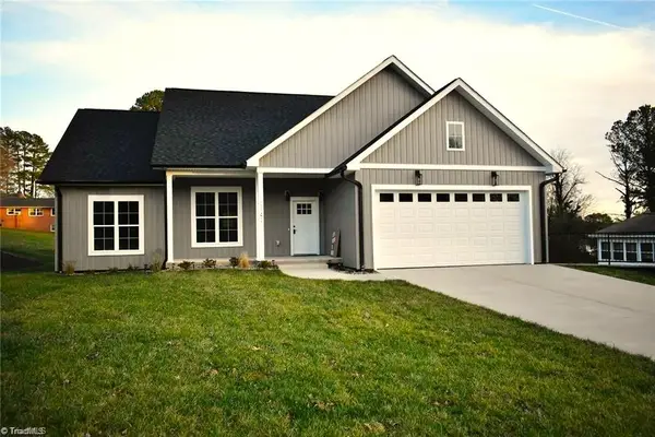 2142 Elizabeth Drive, Mount Airy, NC 27030
