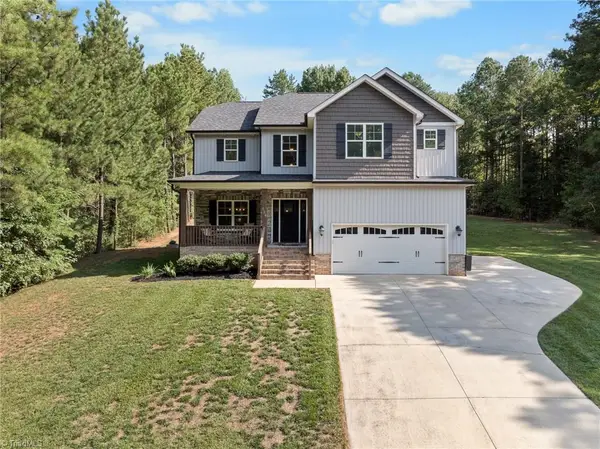 194 Hunting Ridge Drive, Thomasville, NC 27360