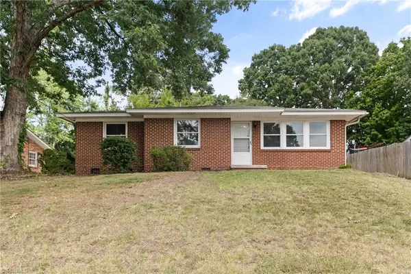 1814 W Meadowview Road, Greensboro, NC 27403