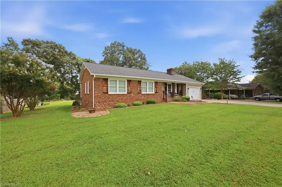 3986 Welcome Arcadia Road, Lexington, NC 27295 - #2