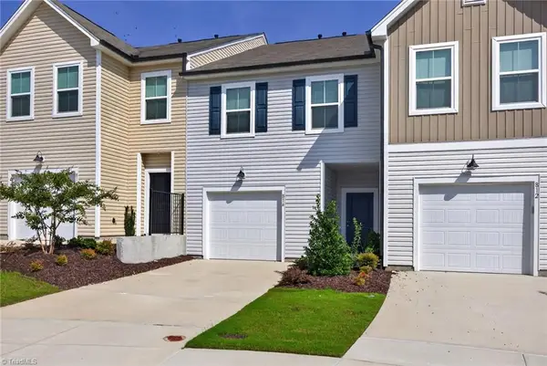 814 Falls Grove Trail, High Point, NC 27265