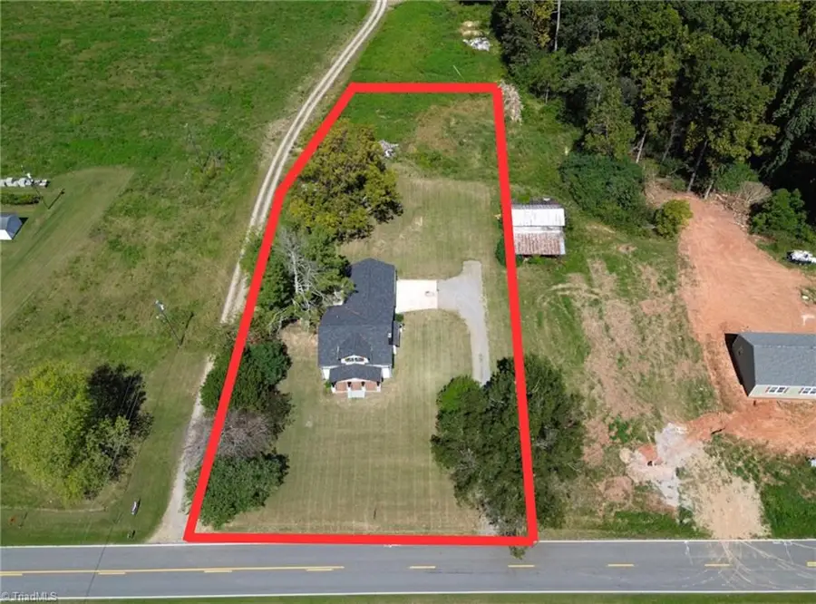1826 N Oak Ridge Church Road, Yadkinville, NC 27055 - #3