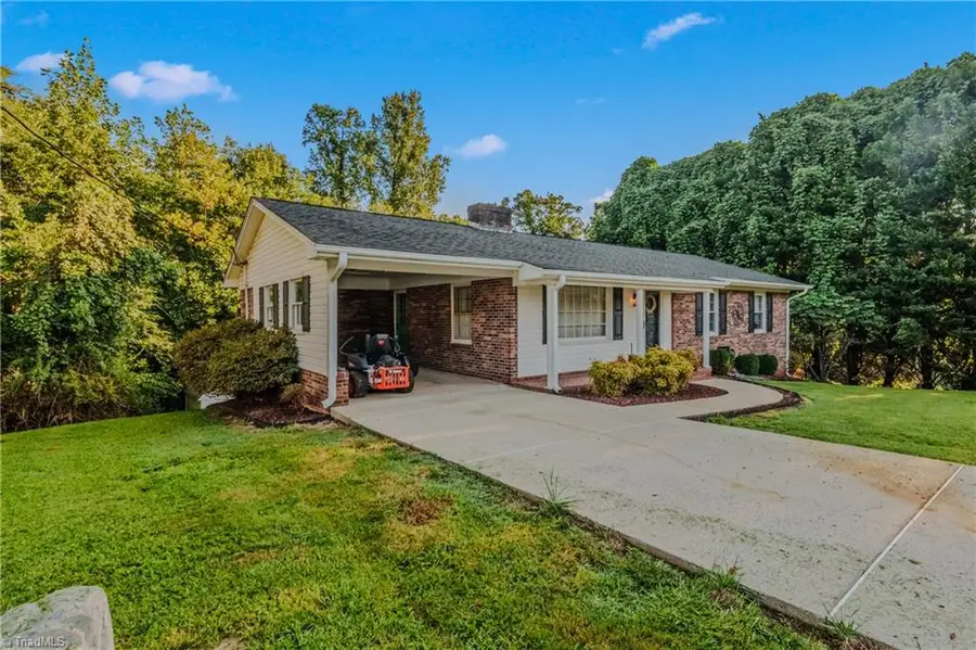 217 Quail Trail, Mount Airy, NC 27030 - #2