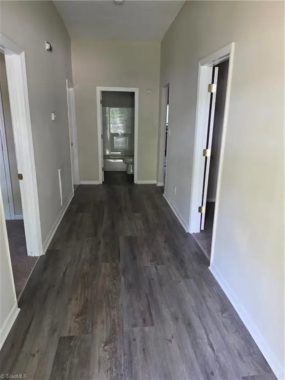 806 E Commerce Avenue, High Point, NC 27260 - #2