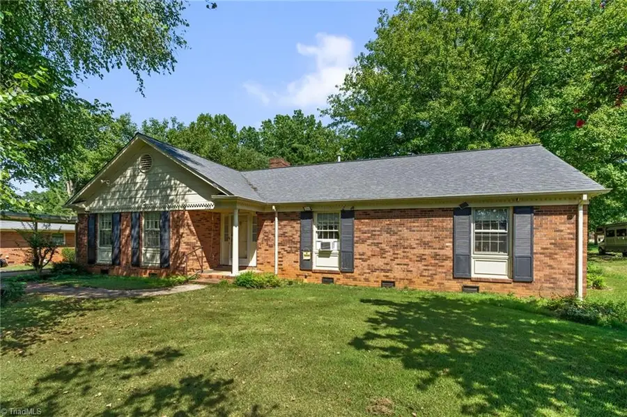 233 Maxwell Drive, Lexington, NC 27295 - #3