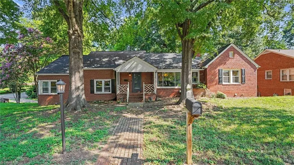 4 Grimes Circle, Lexington, NC 27292 - #1