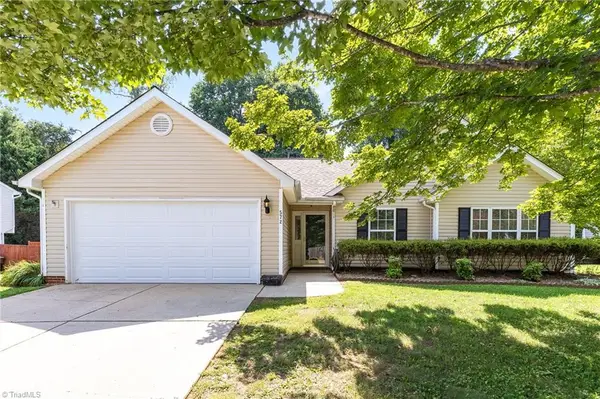 572 Orchard Ridge Lane, Greensboro, NC 27455