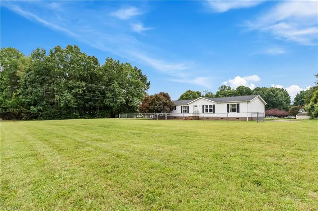 2167 Us Highway 64 W, Mocksville, NC 27028 - #1