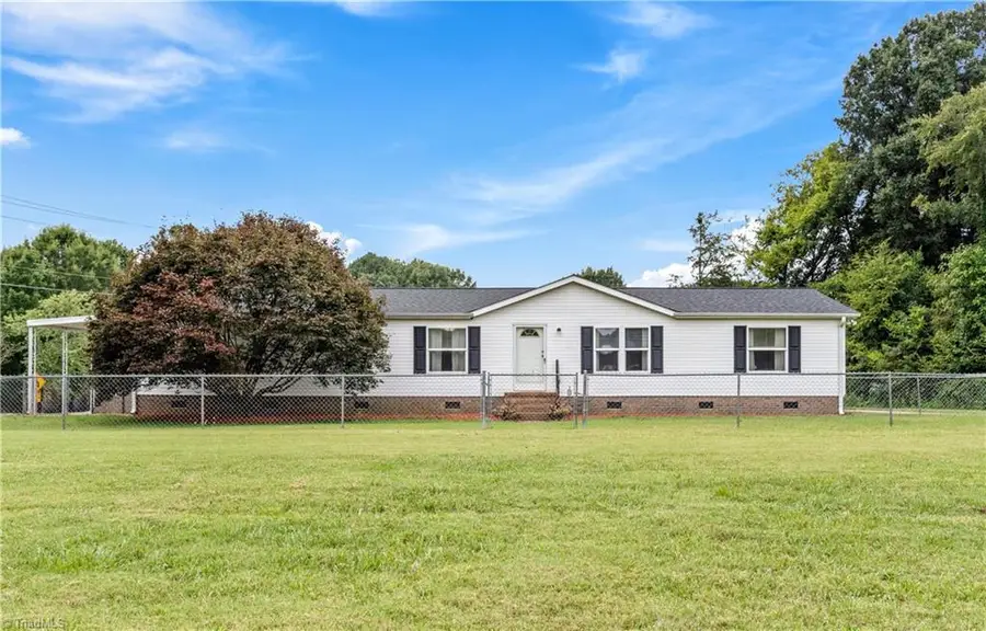 2167 Us Highway 64 W, Mocksville, NC 27028 - #2