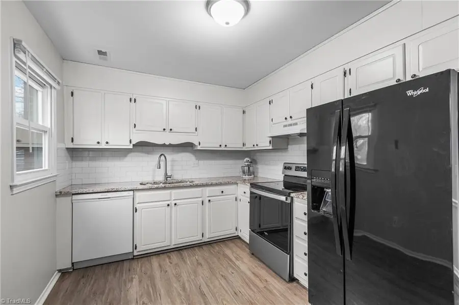 3921 Valley Court #G, Winston Salem, NC 27106 - #2