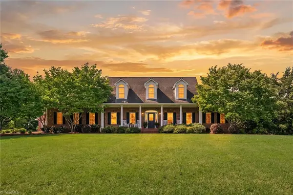 229 Country Circle, Advance, NC 27006