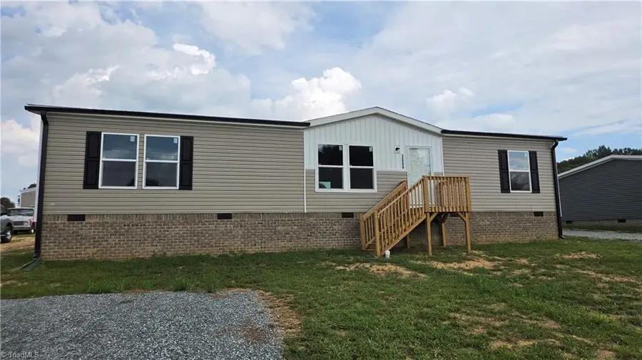 2666 W Simpson Road, Burlington, NC 27217 - #2