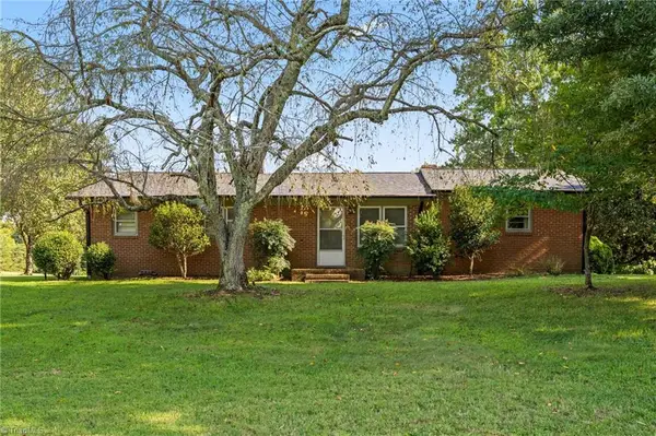 2294 N Old Greensboro Road, High Point, NC 27265