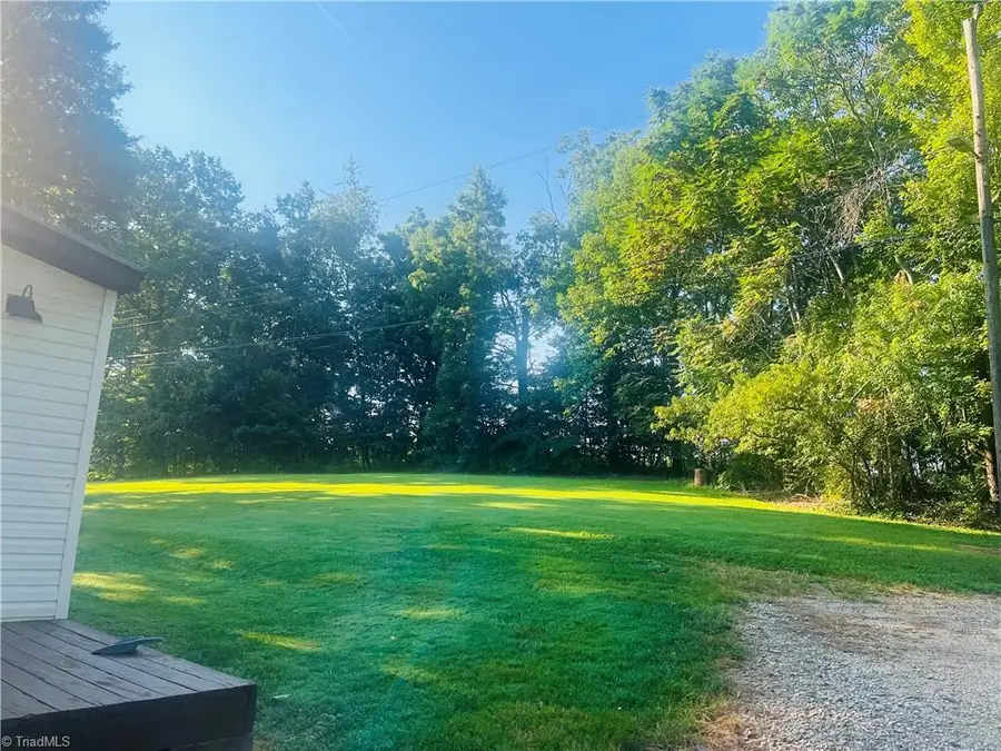 134 Stout Lane, Pilot Mountain, NC 27041 - #2