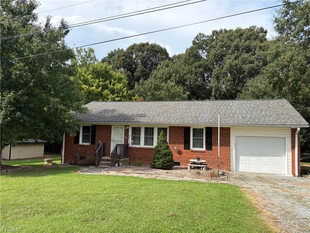 226 Hill Drive, Lexington, NC 27295 - #1