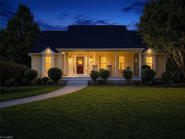 1105 Deer Run Lane, Yadkinville, NC 27055