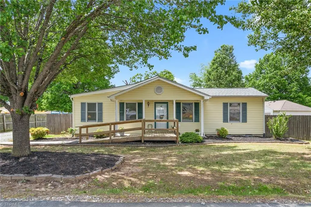 610 Larry Avenue, Graham, NC 27253 - #1