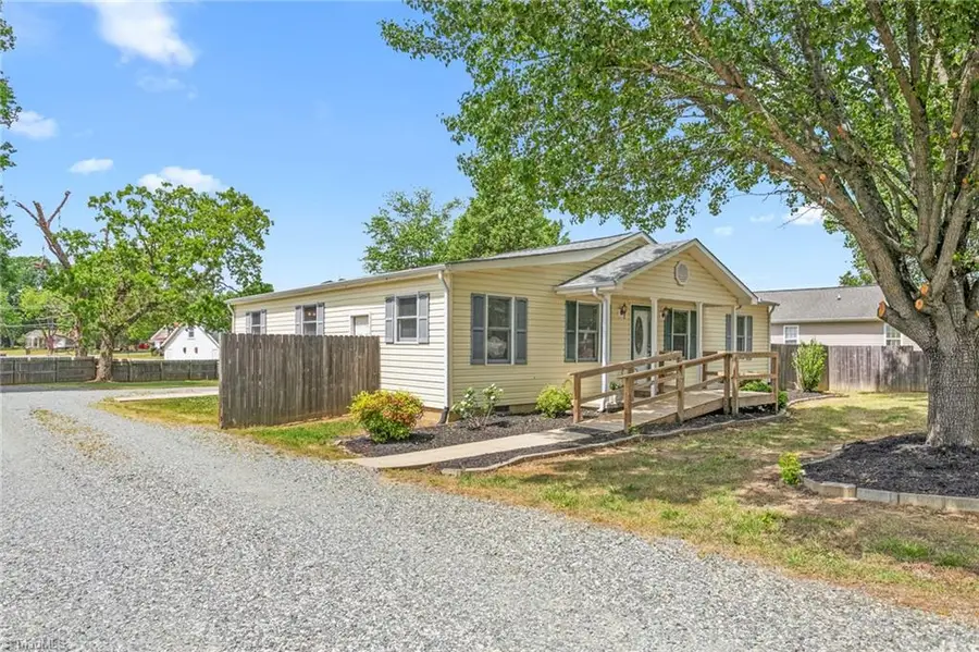610 Larry Avenue, Graham, NC 27253 - #2