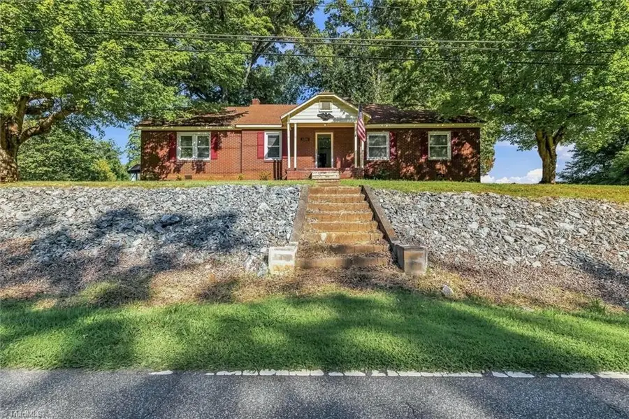 2206 Rural Hall-germanton Road, Rural Hall, NC 27045 - #2