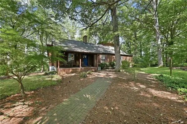5275 Reynolda Road, Winston-Salem, NC 27106