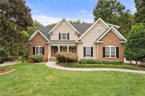 4486 Greystone Place Court, Winston-Salem, NC 27106