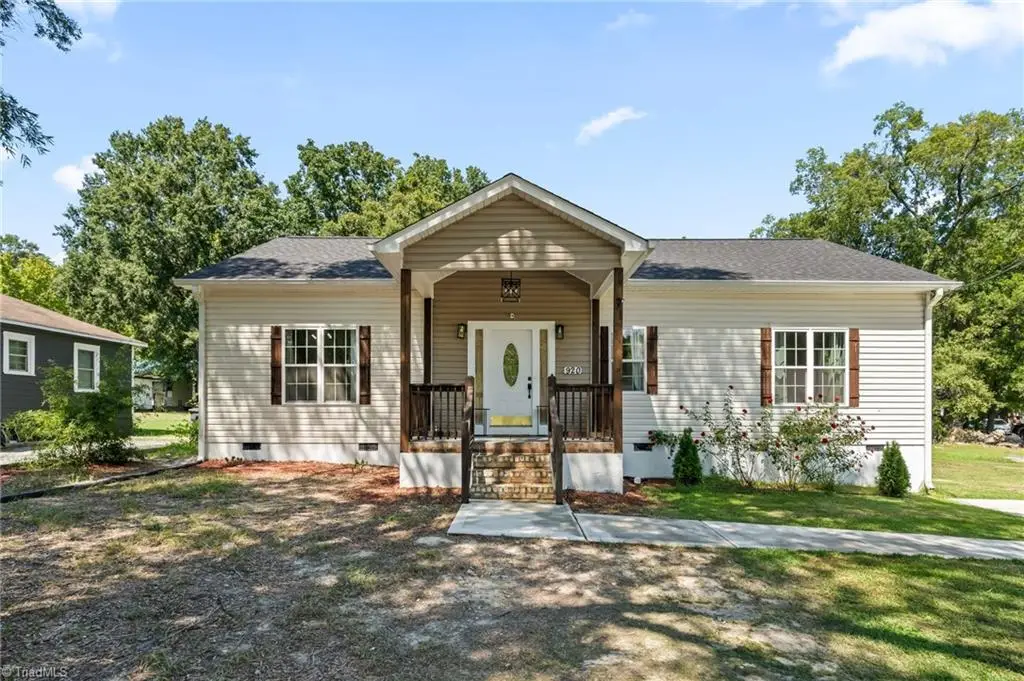 920 Fairway Avenue, Thomasville, NC 27360 - #1