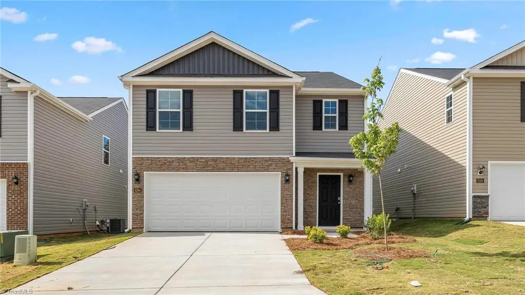 620 Beechwood Circle, Thomasville, NC 27360 - #1