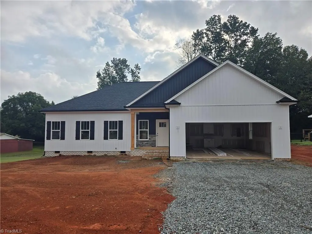 2850 Leonard Road, Lexington, NC 27295 - #1