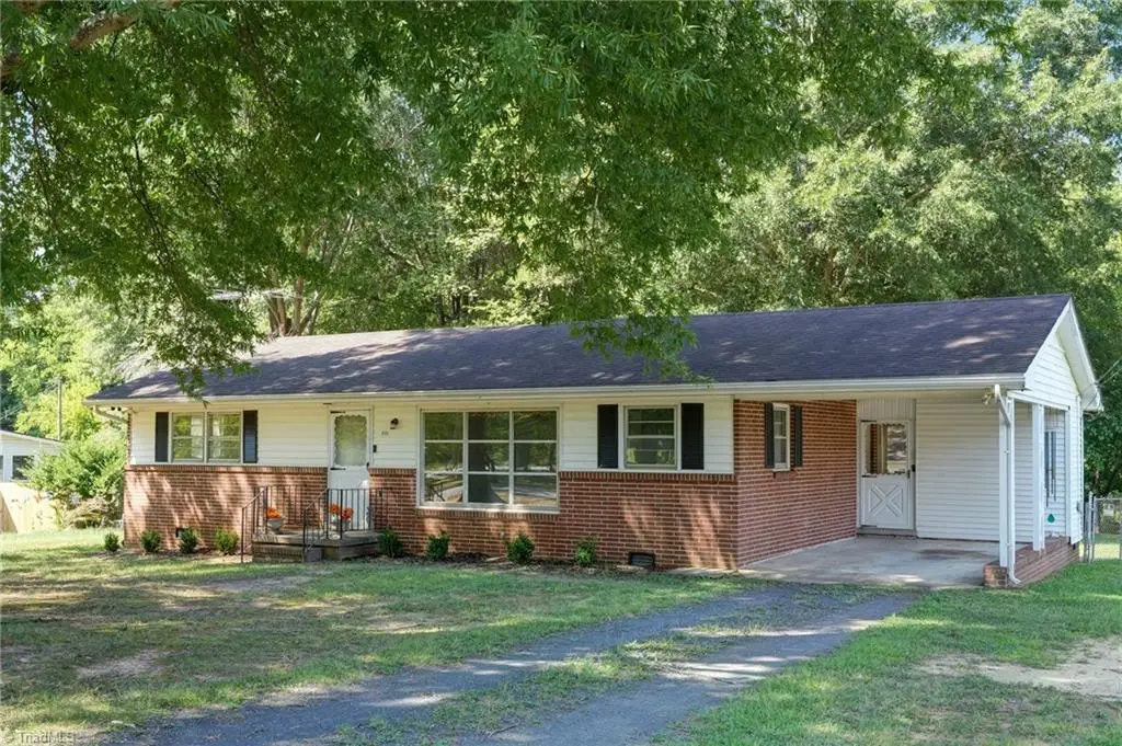 801 Grand Oaks Drive, Eden, NC 27288 - #1