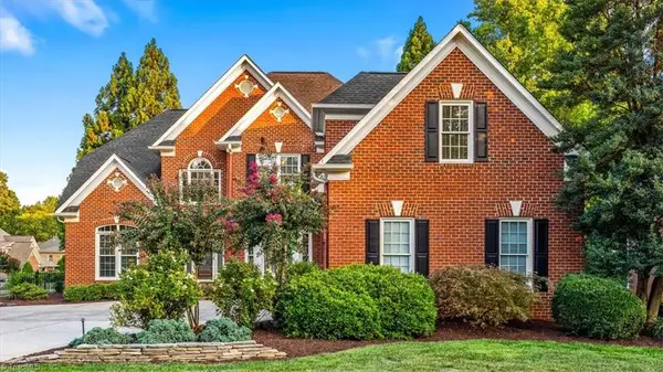 1901 Rosevilla Lane, Greensboro, NC 27455