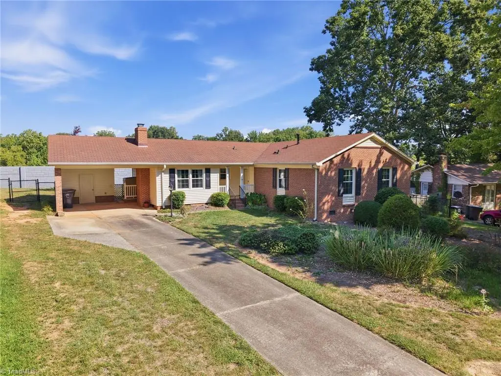 16 Saint Martin Place, Greensboro, NC 27455 - #1