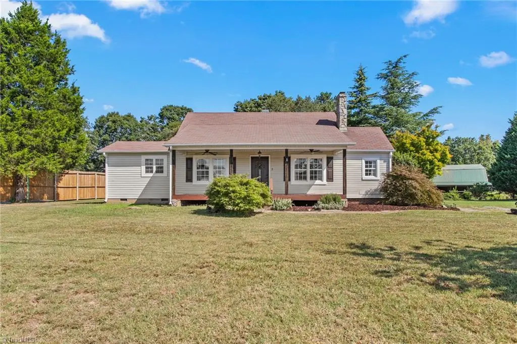 9011 Cook Farm Road, Belews Creek, NC 27009 - #1