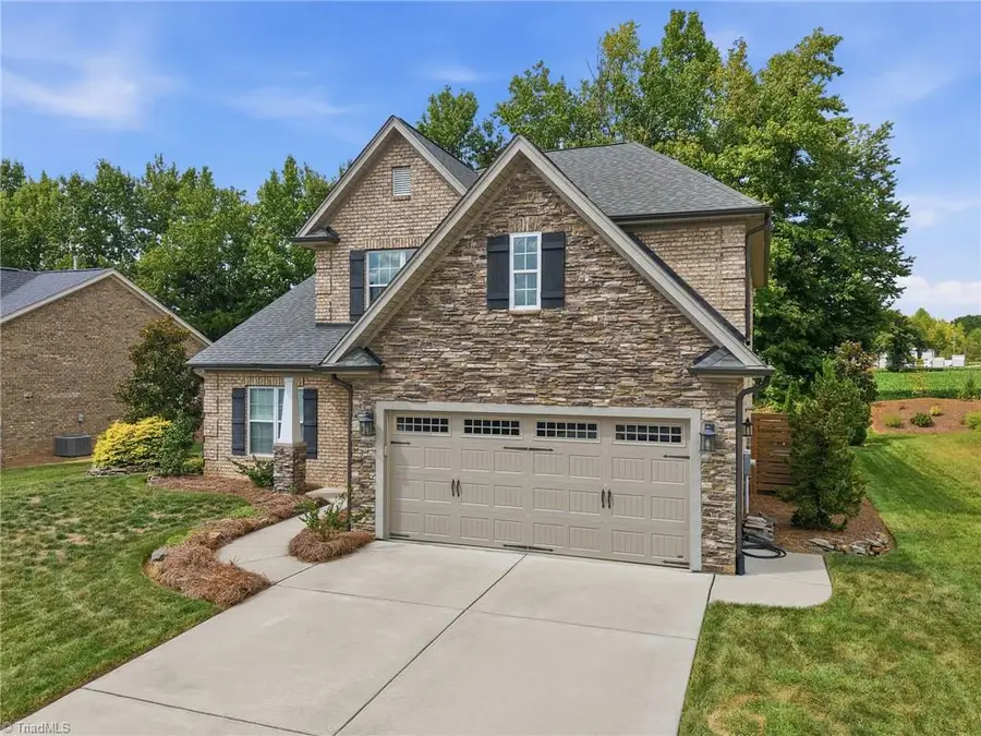 421 Freemont Drive, Thomasville, NC 27360 - #2
