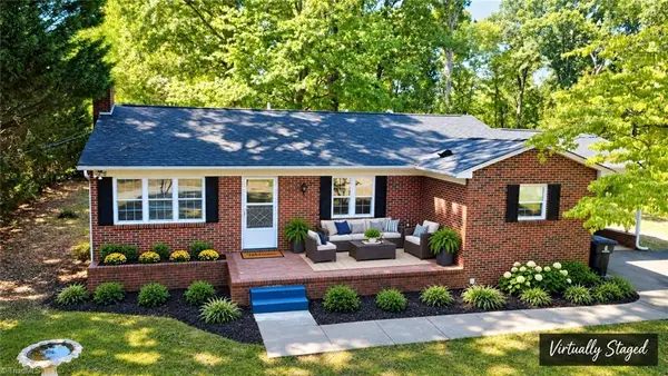 316 Old Hollow Road, Winston-Salem, NC 27105