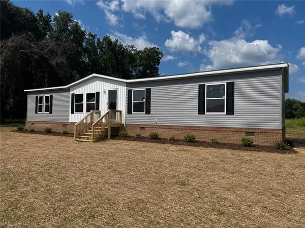 456 Blue Newkirk Road, Magnolia, NC 28453