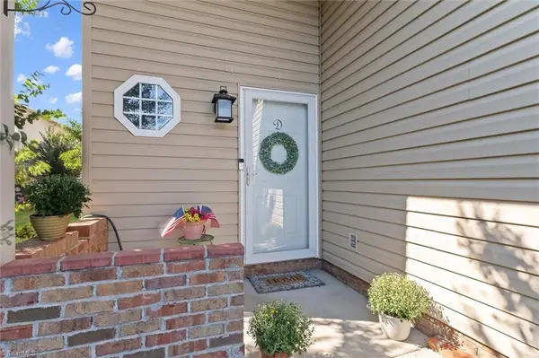 307 Skiles Heights #D, Thomasville, NC 27360