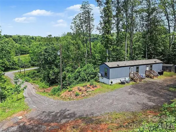 2828 E Pine Street, Mount Airy, NC 27030