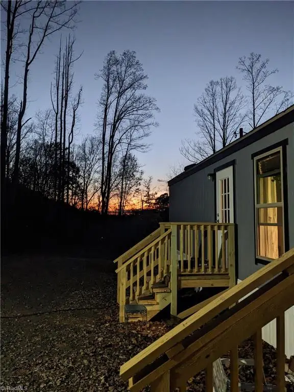2828 E Pine Street, Mount Airy, NC 27030 - #2