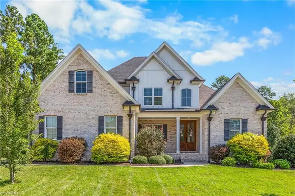 569 Wentworth Drive, Winston-Salem, NC 27107