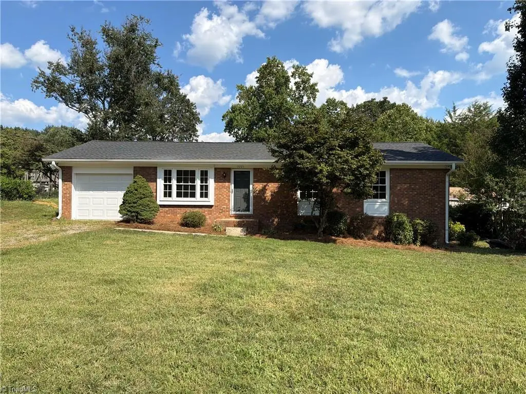 3221 Meadow Lane, Winston Salem, NC 27107 - #1