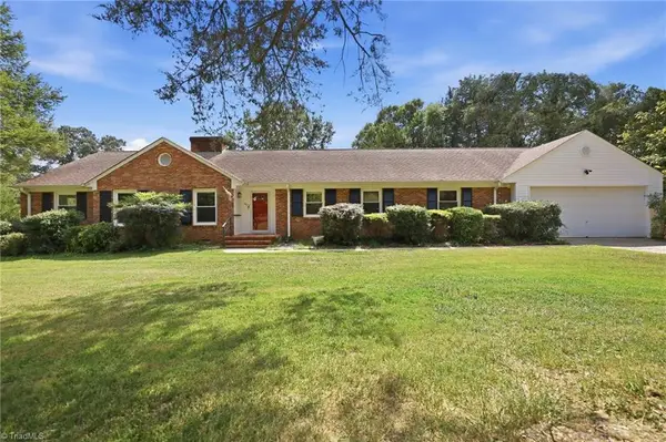 5923 Arcadia Drive, Greensboro, NC 27410