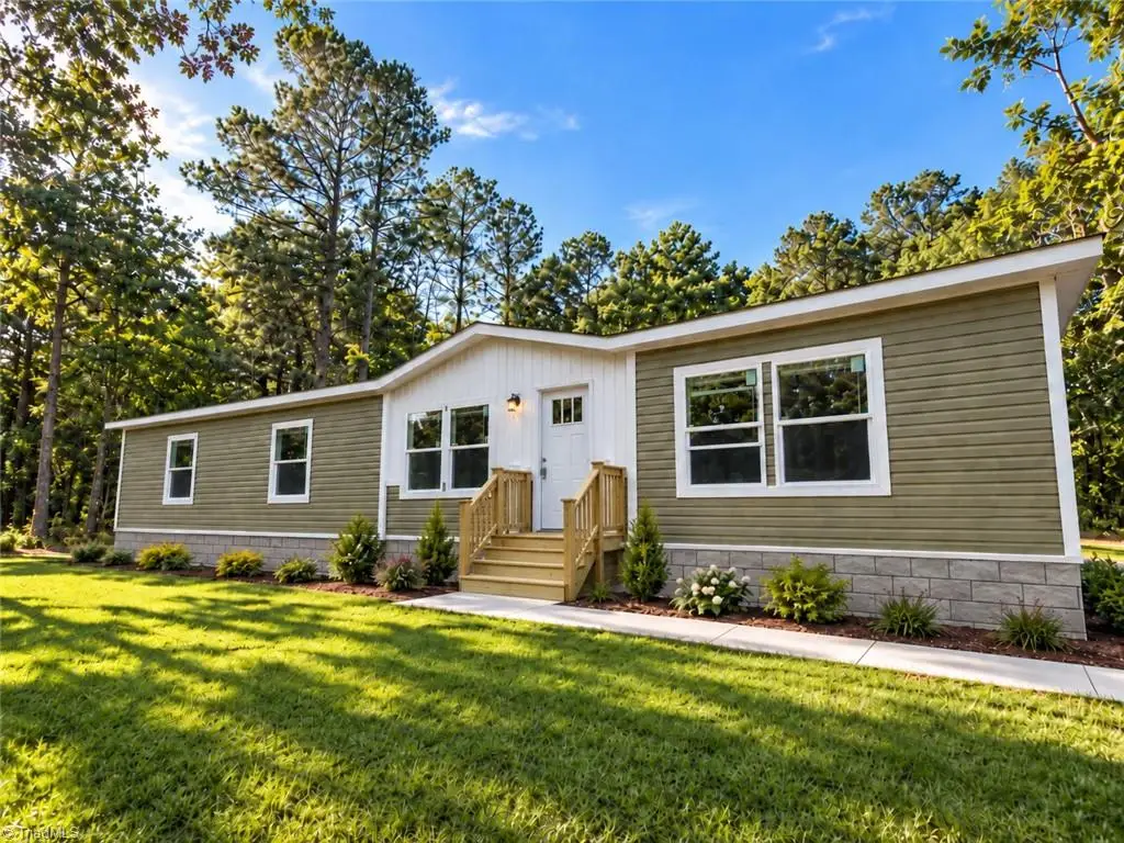 569 Colonial Landing Road Se, Bolivia, NC 28422 - #1