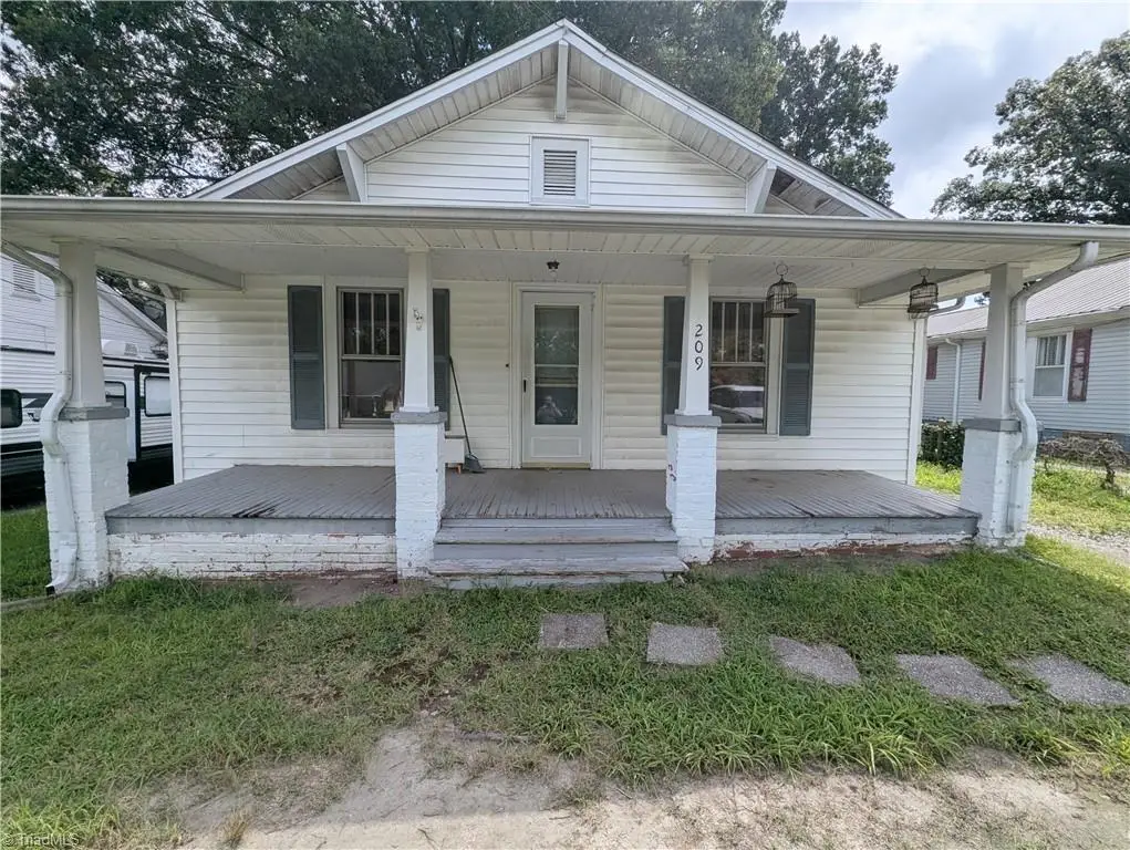 209 Moore Street, Thomasville, NC 27360 - #1