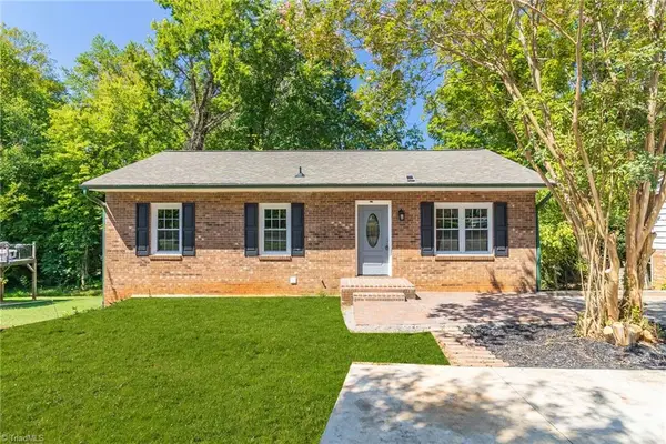 516 Heatherton Lane, Rural Hall, NC 27045