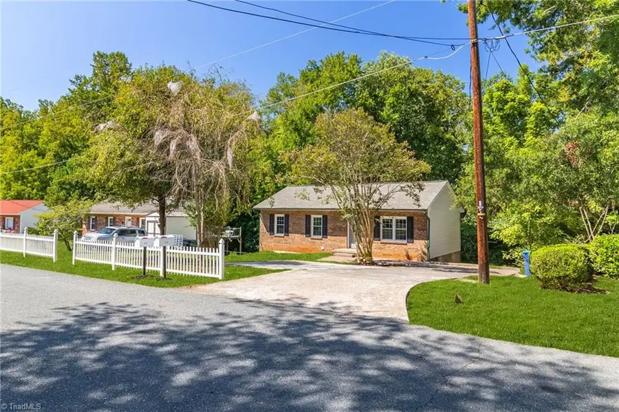 516 Heatherton Lane, Rural Hall, NC 27045 - #3